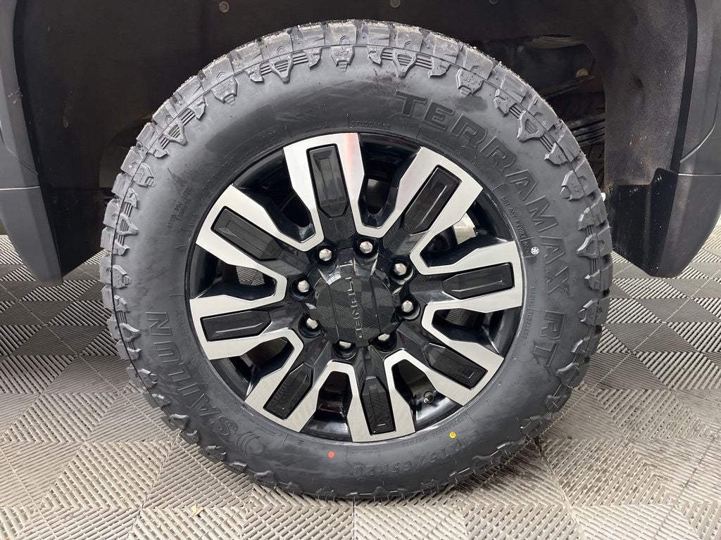 2024 GMC Sierra 2500HD Denali Ultimate