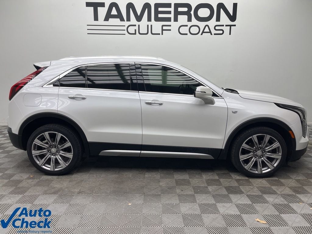 2023 Cadillac XT4 Premium Luxury