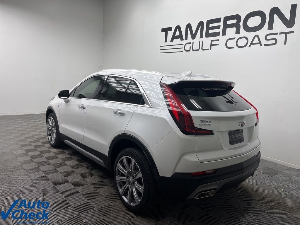 2023 Cadillac XT4 Premium Luxury