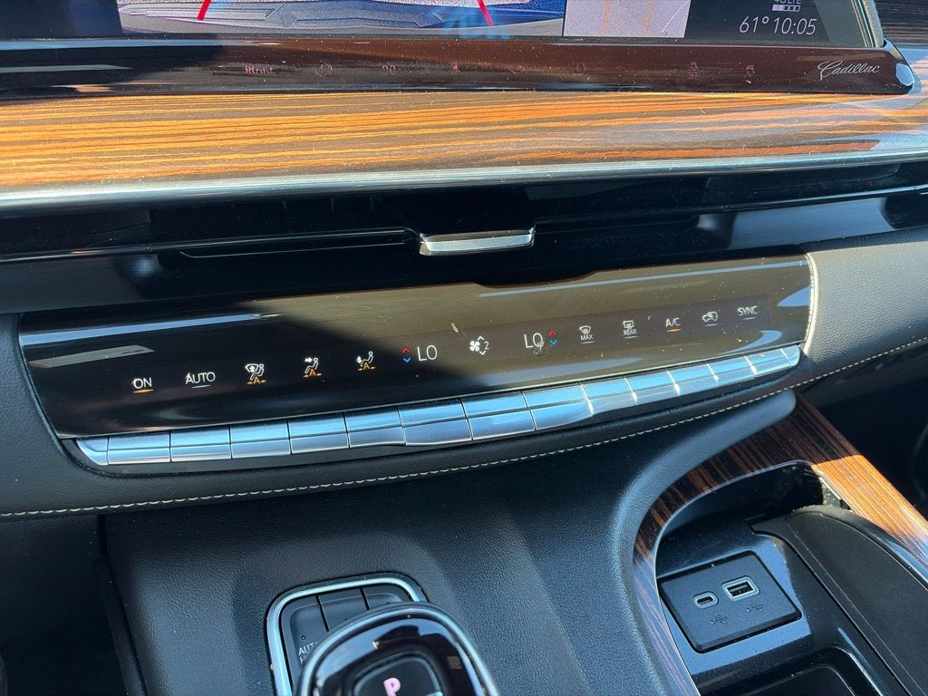 2022 Cadillac Escalade Premium Luxury