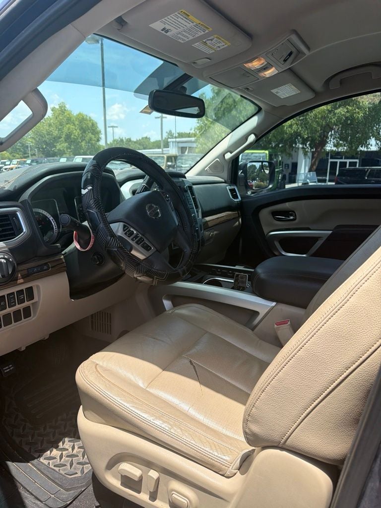 2017 Nissan Titan SL