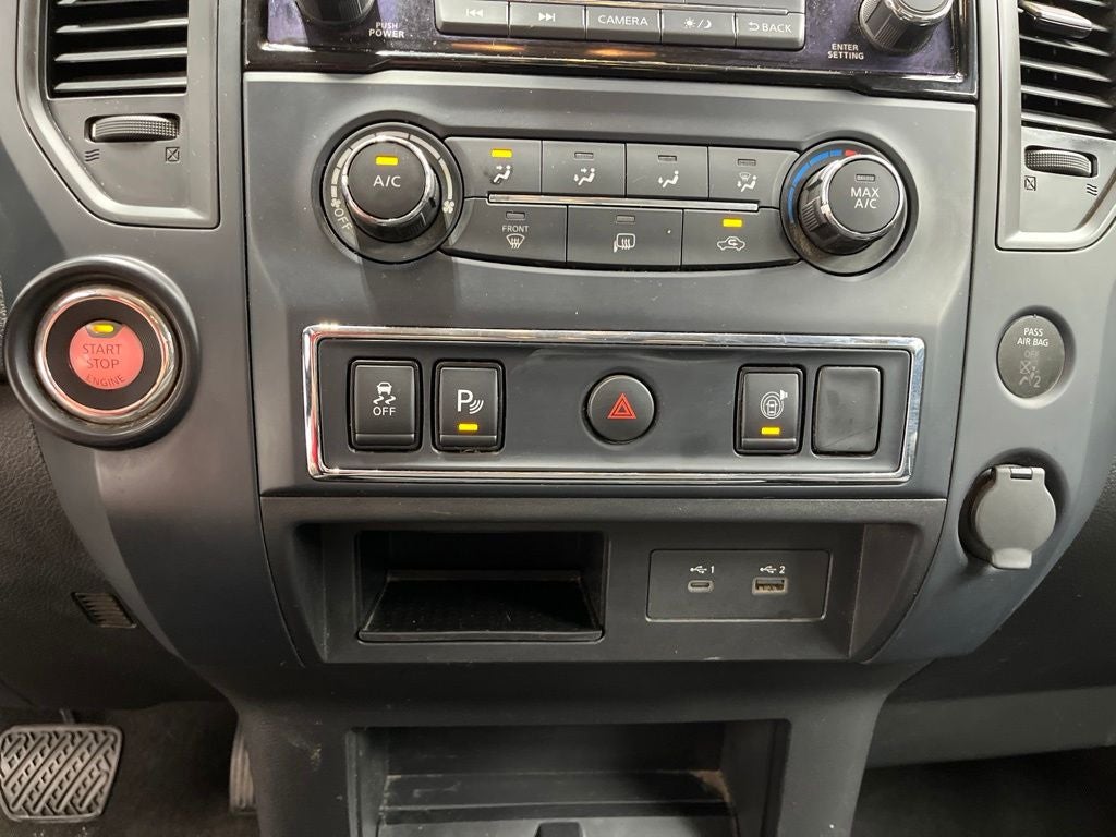 2024 Nissan Titan SV