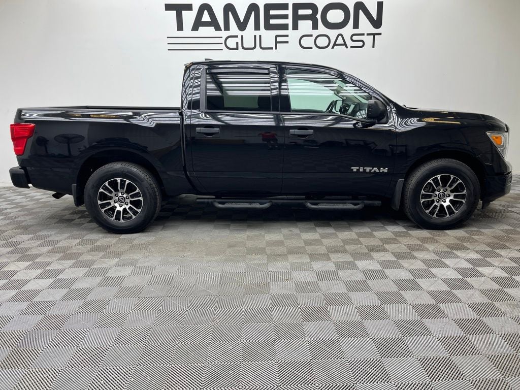2024 Nissan Titan SV
