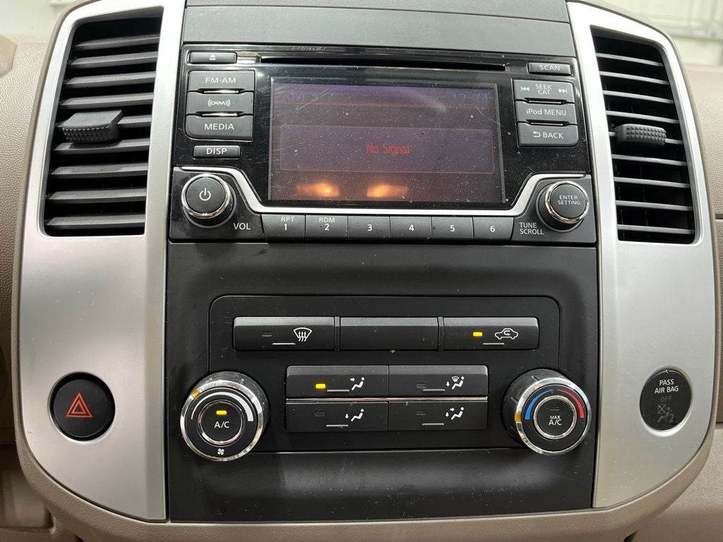 2017 Nissan Frontier SV