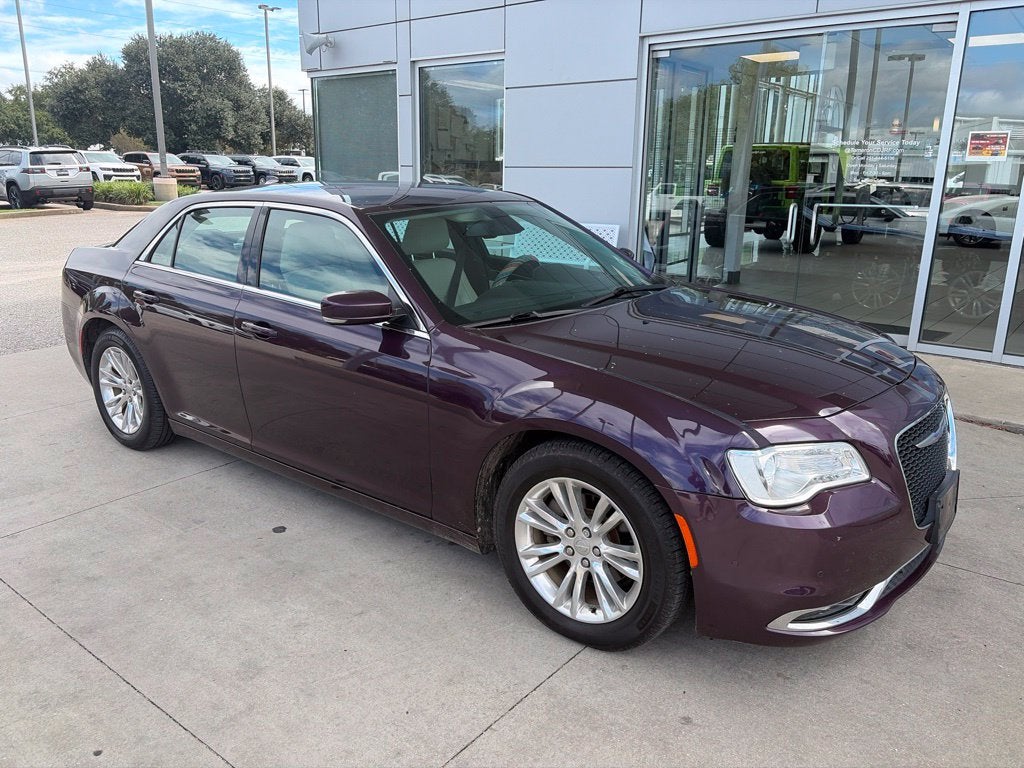 2021 Chrysler 300 Touring