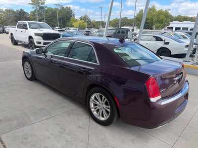 2021 Chrysler 300 Touring