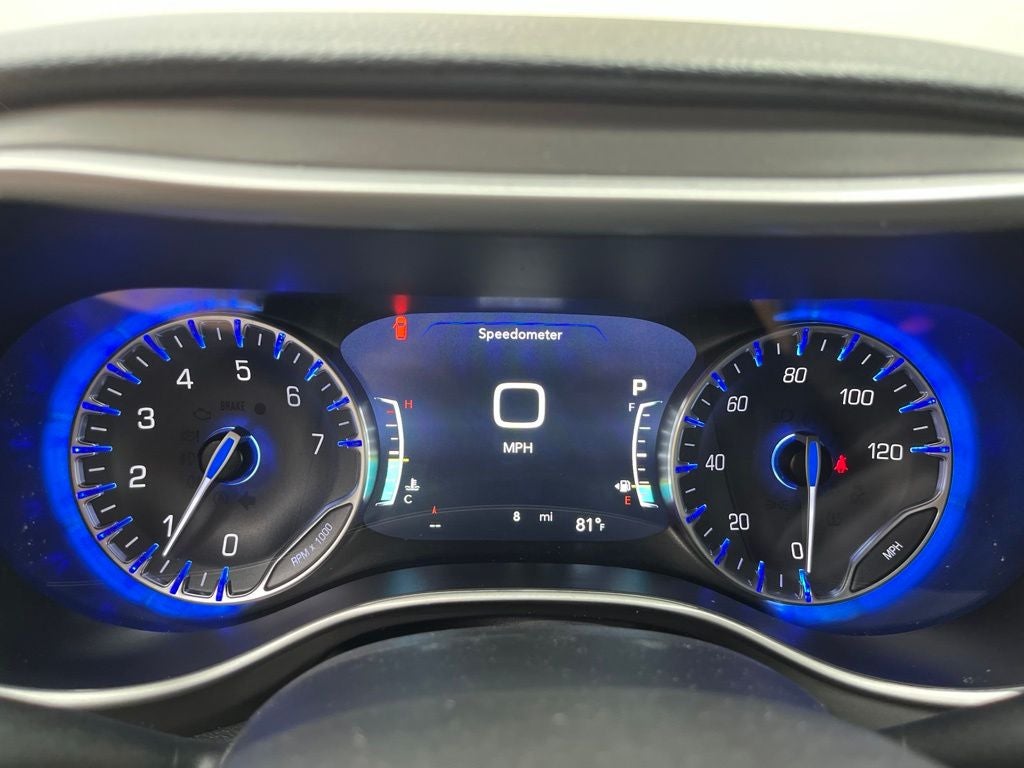 2027 Chrysler Pacifica Select