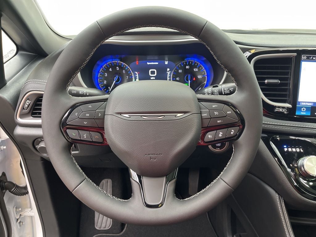 2027 Chrysler Pacifica Limited