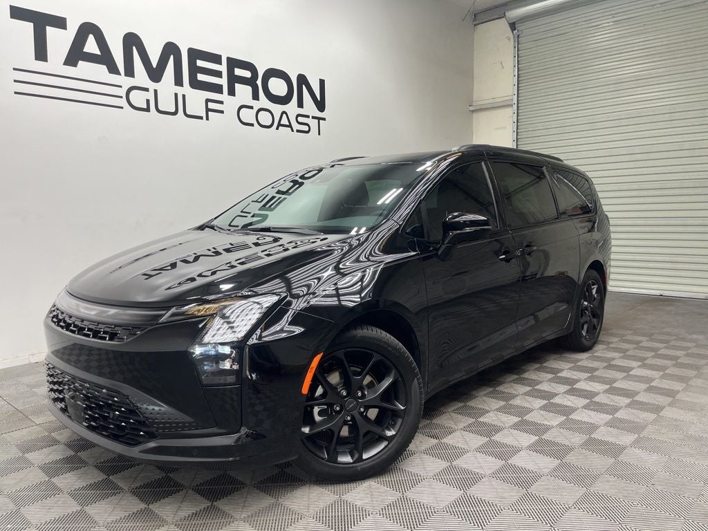 2027 Chrysler Pacifica Limited