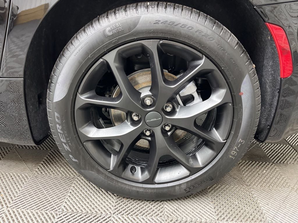 2027 Chrysler Pacifica Limited