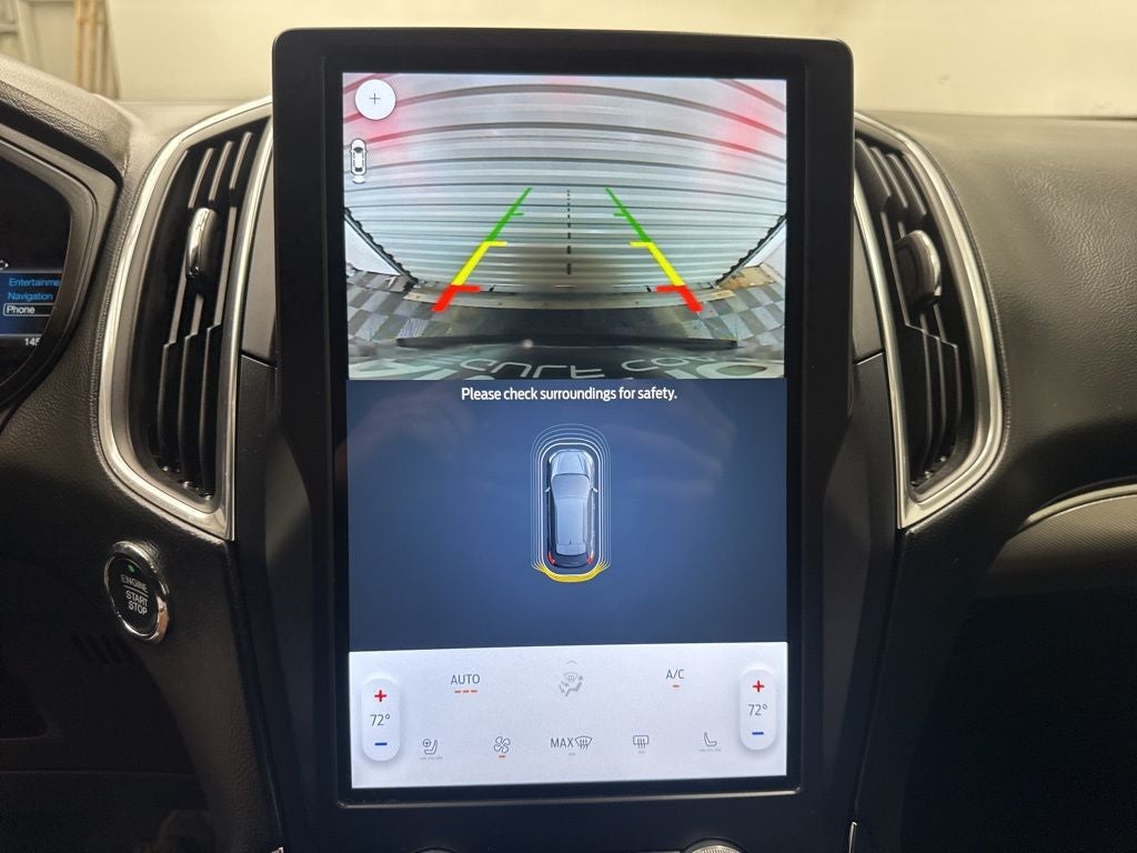 2022 Ford Edge Titanium