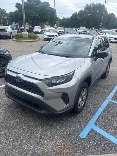 2020 Toyota RAV4 LE