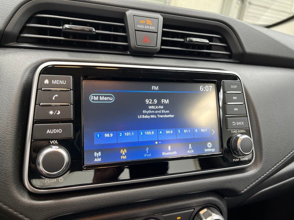 2025 Nissan Versa 1.6 S
