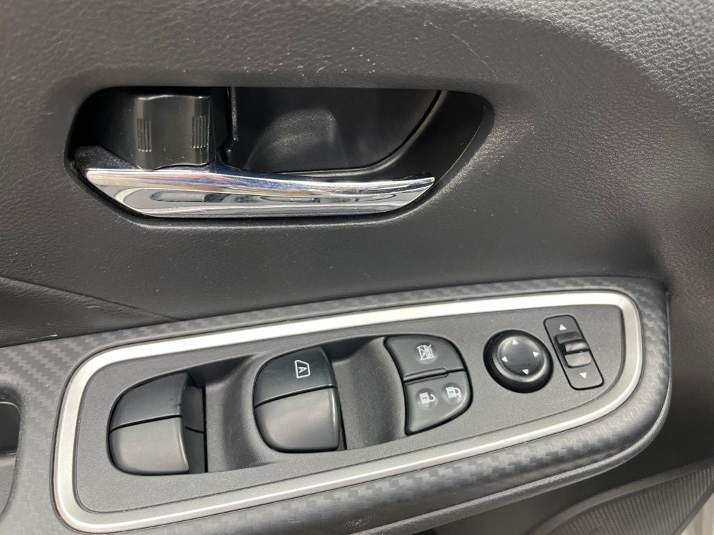 2024 Nissan Versa 1.6 SR