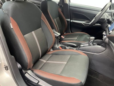2024 Nissan Versa 1.6 SR