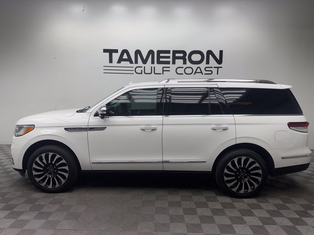 2022 Lincoln Navigator Black Label