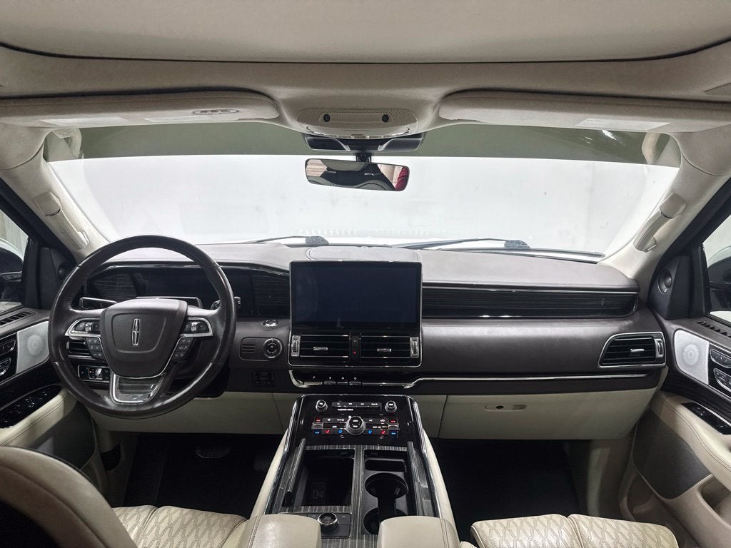 2022 Lincoln Navigator Black Label