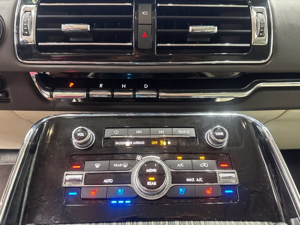 2022 Lincoln Navigator Black Label