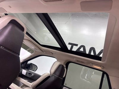 2022 Lincoln Navigator Black Label
