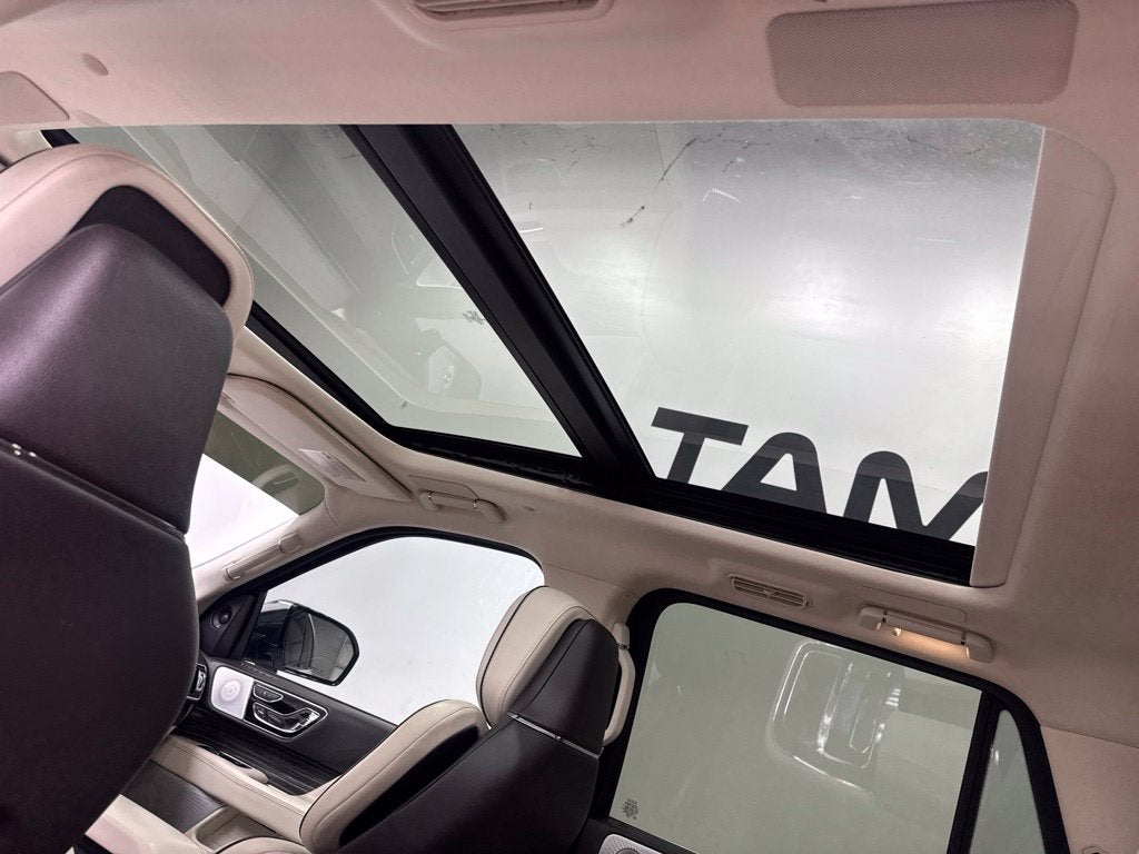 2022 Lincoln Navigator Black Label