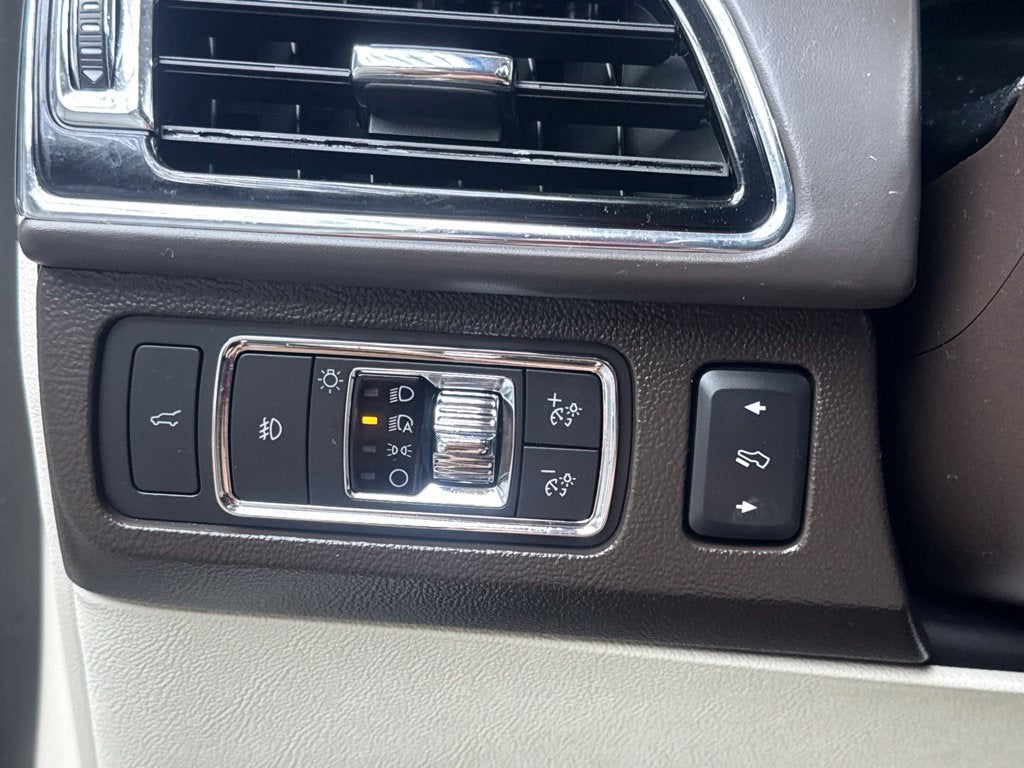 2022 Lincoln Navigator Black Label