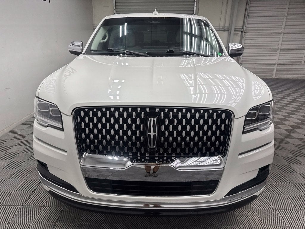 2022 Lincoln Navigator Black Label
