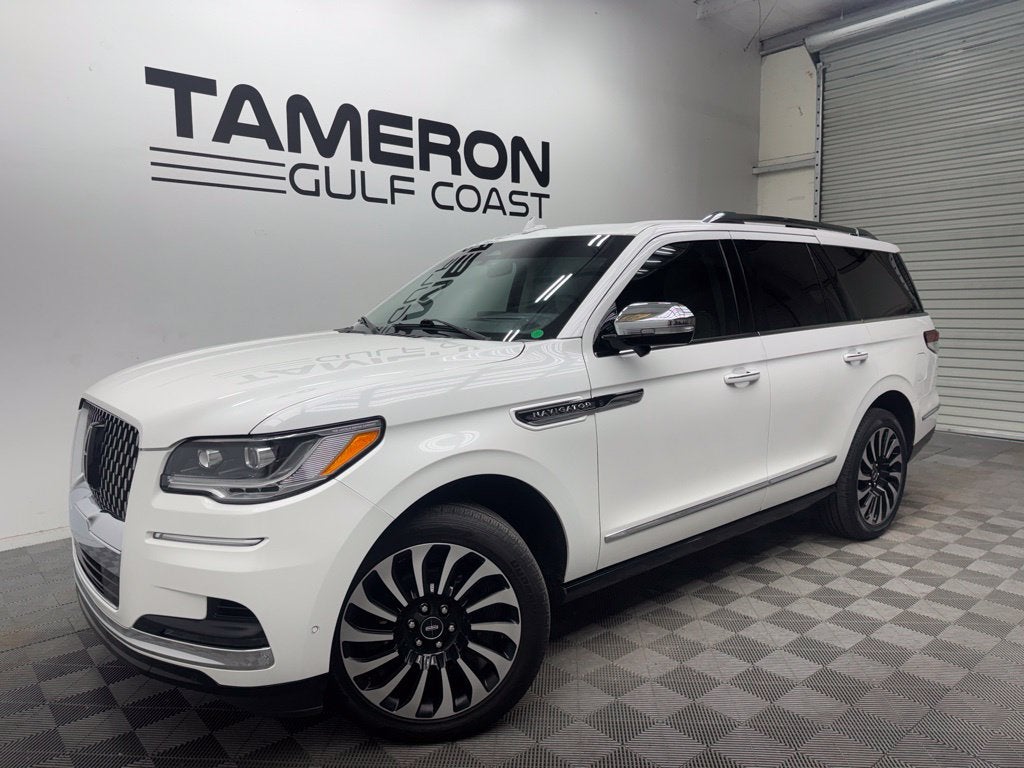 2022 Lincoln Navigator Black Label