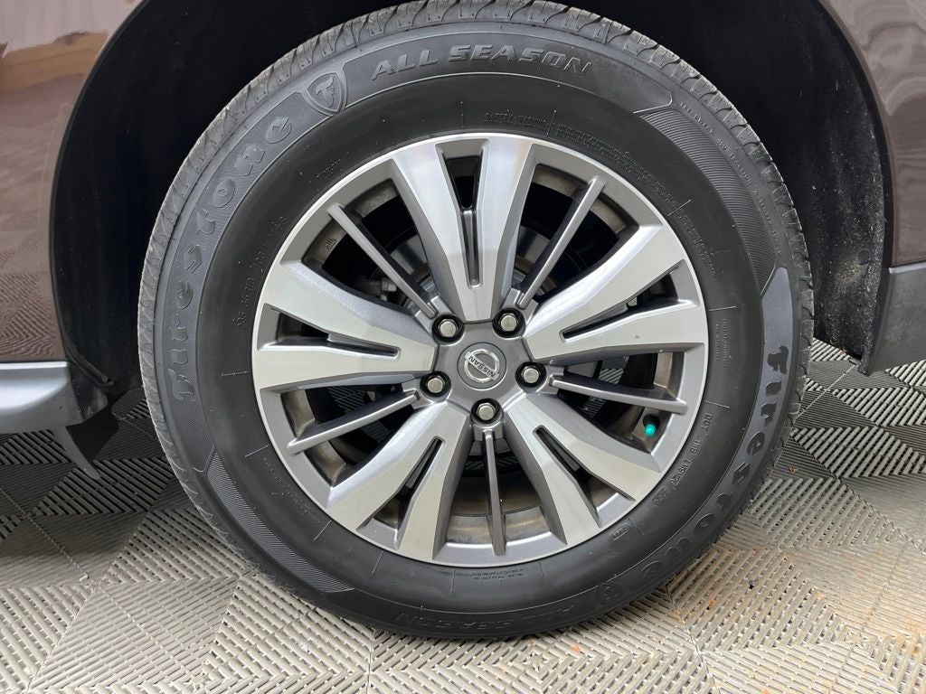 2020 Nissan Pathfinder SL