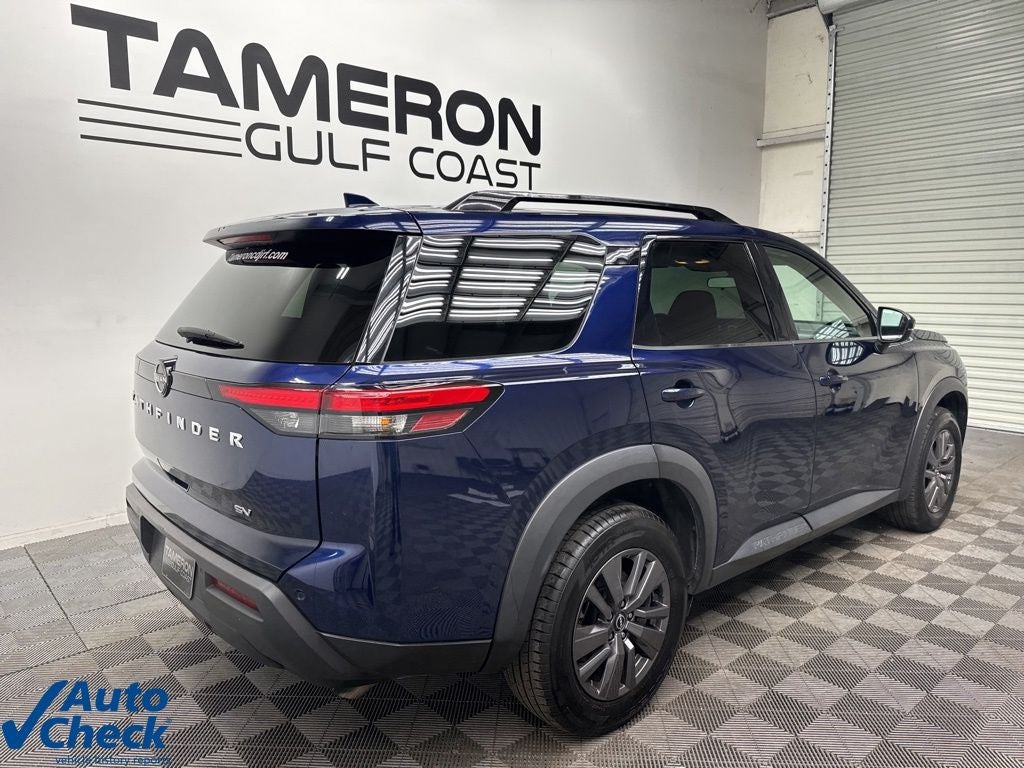 2024 Nissan Pathfinder SV