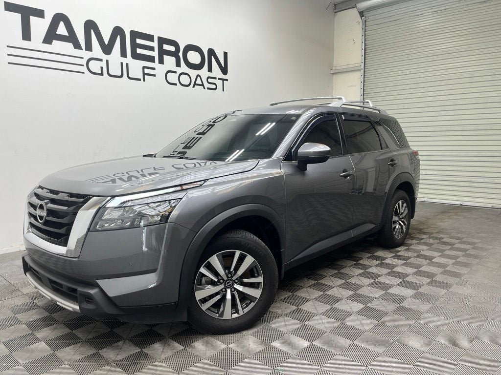 2025 Nissan Pathfinder SL