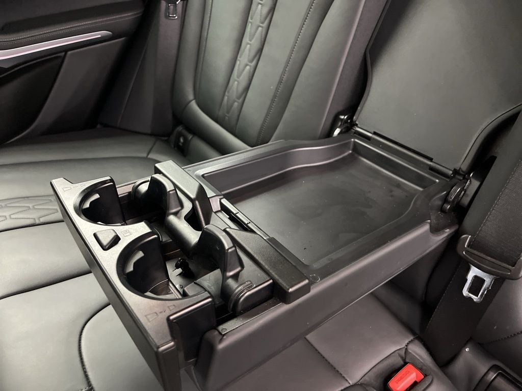 2024 BMW X5 M60i