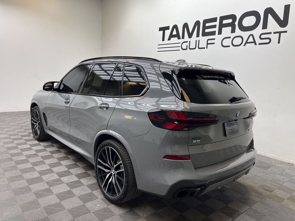 2024 BMW X5 M60i
