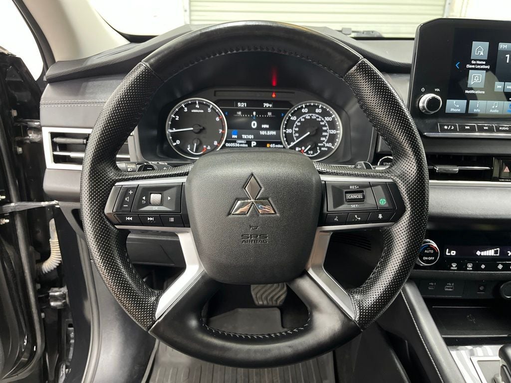 2024 Mitsubishi Outlander SE