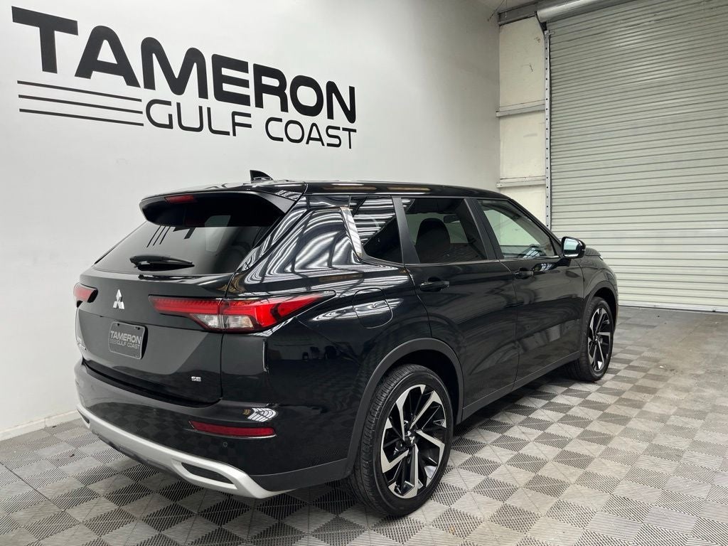 2024 Mitsubishi Outlander SE