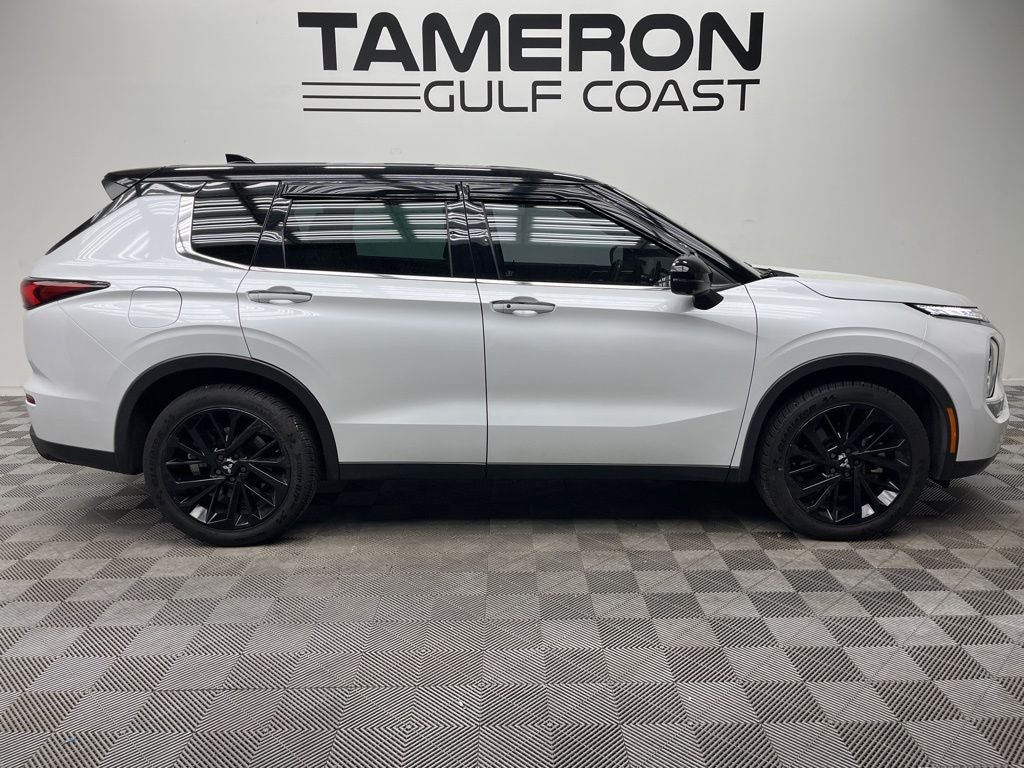 2023 Mitsubishi Outlander SEL Black Edition