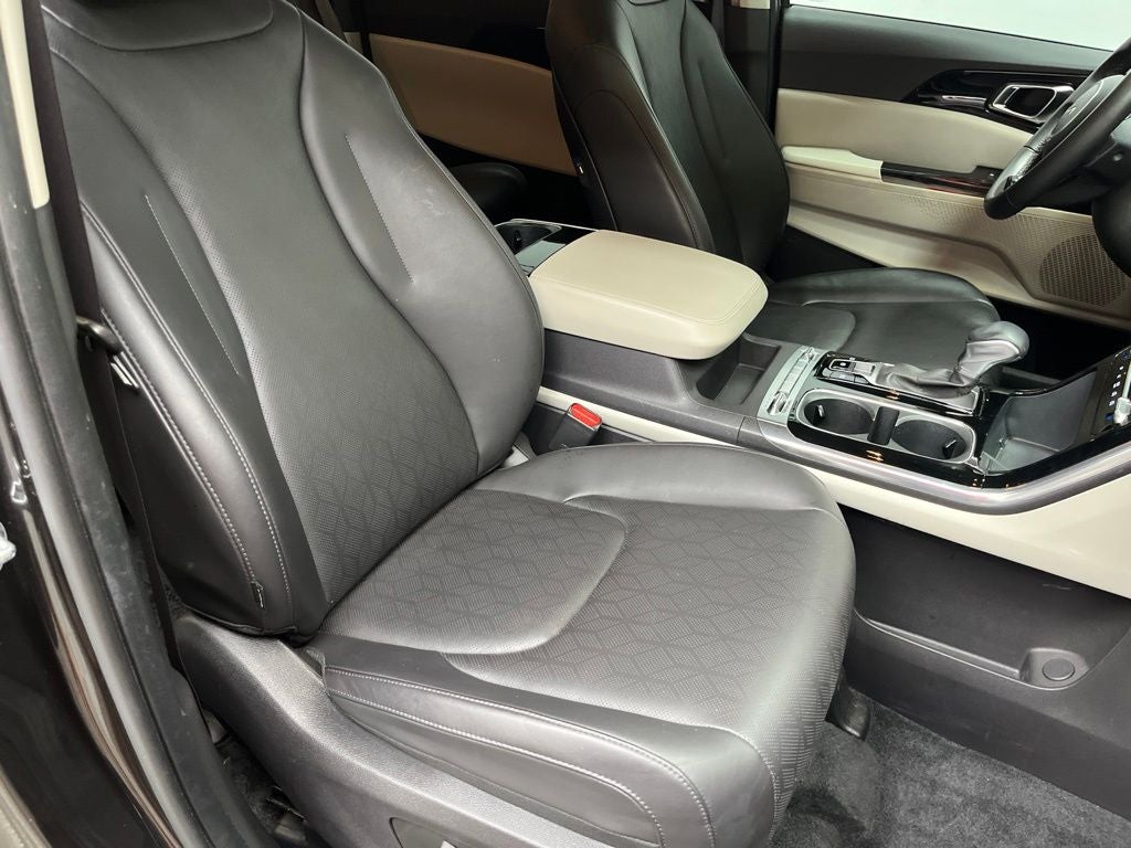 2024 Kia Carnival SX