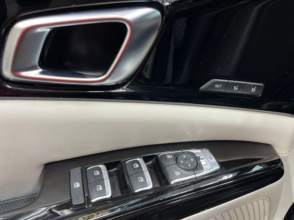 2024 Kia Carnival SX