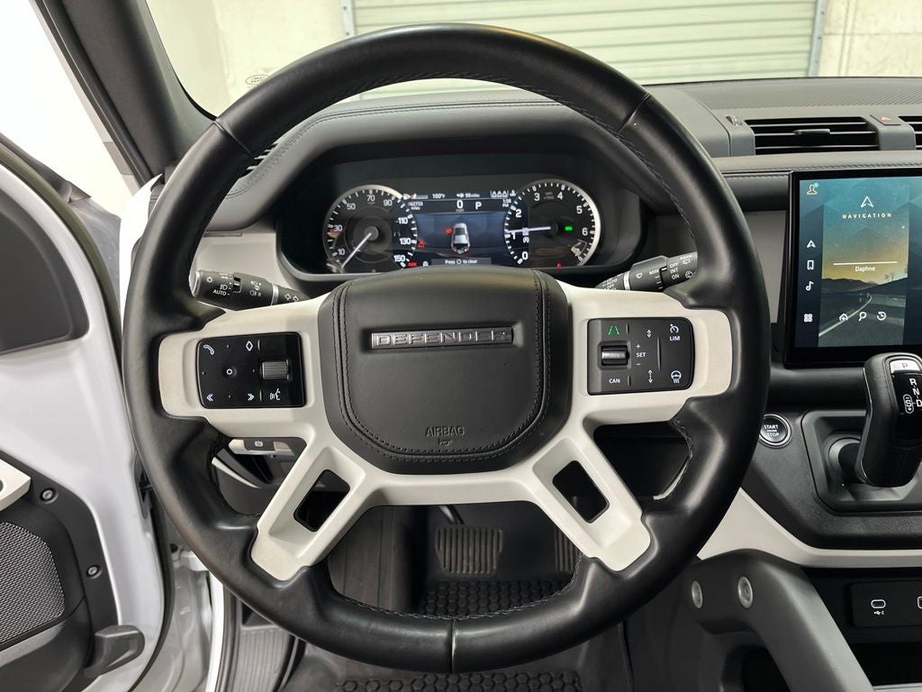 2023 Land Rover Defender 110 X-Dynamic SE