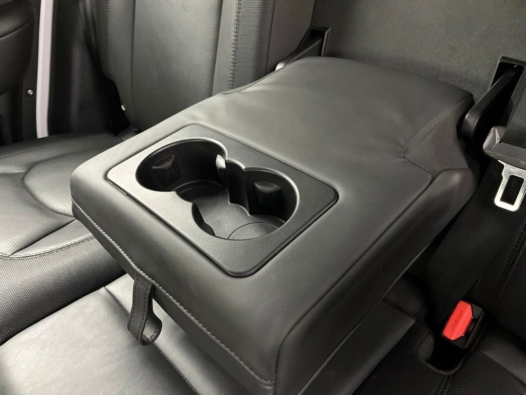 2023 Land Rover Defender 110 X-Dynamic SE
