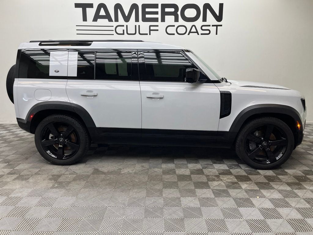 2023 Land Rover Defender 110 X-Dynamic SE