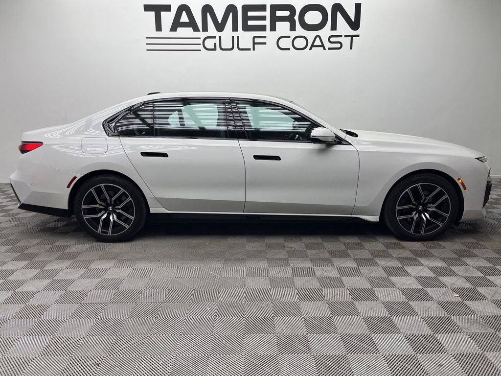 2025 BMW 7 Series 740i