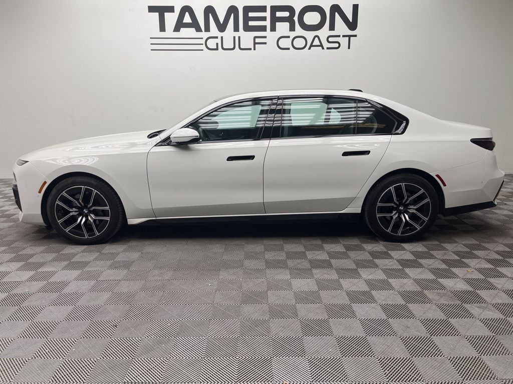 2025 BMW 7 Series 740i