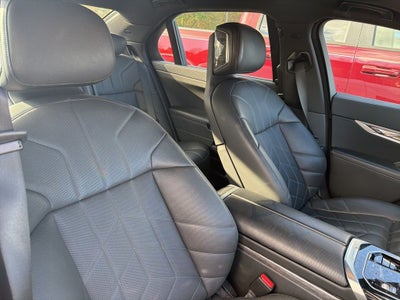 2025 BMW 7 Series 740i