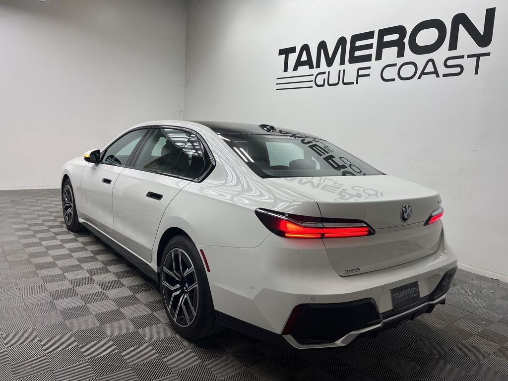 2025 BMW 7 Series 740i