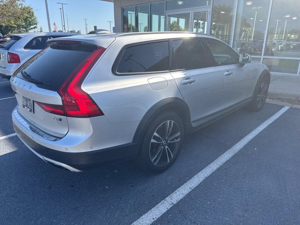 2018 Volvo V90 Cross Country T5