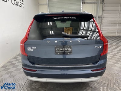 2022 Volvo XC90 T6 Momentum