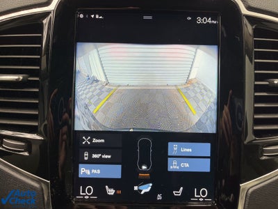 2022 Volvo XC90 T6 Momentum