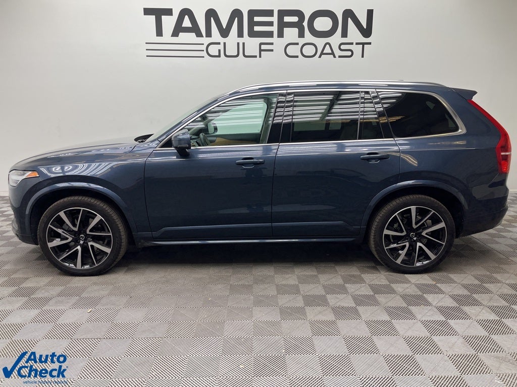 2022 Volvo XC90 T6 Momentum