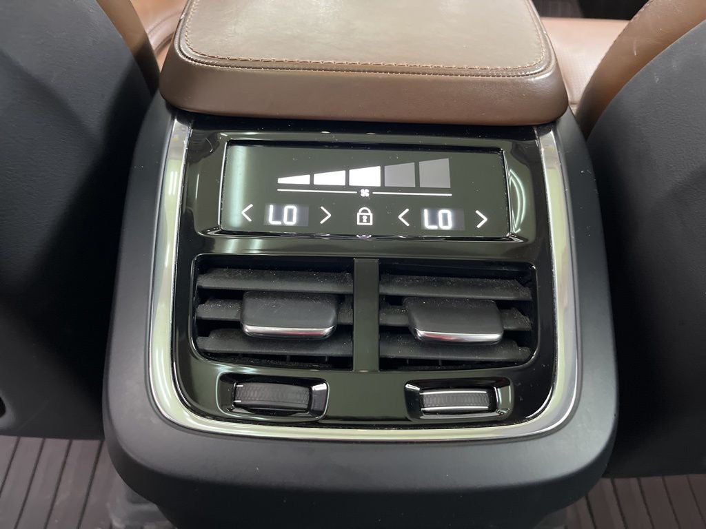 2018 Volvo XC90 T6 Inscription