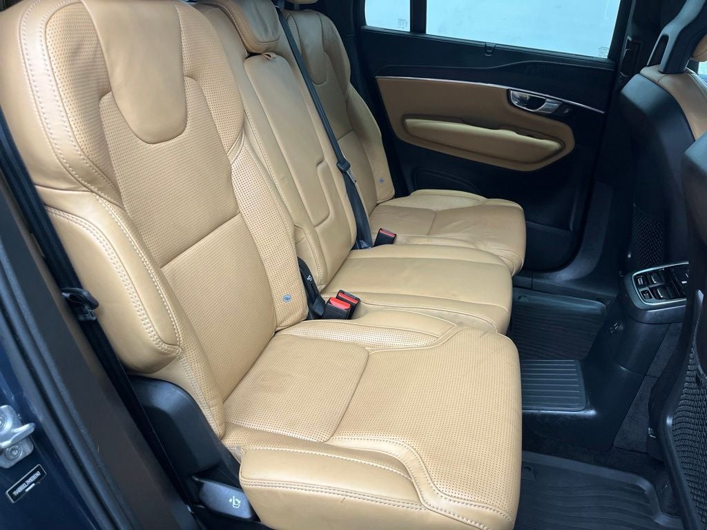 2021 Volvo XC90 Recharge Plug-In Hybrid T8 Inscription 7 Passenger